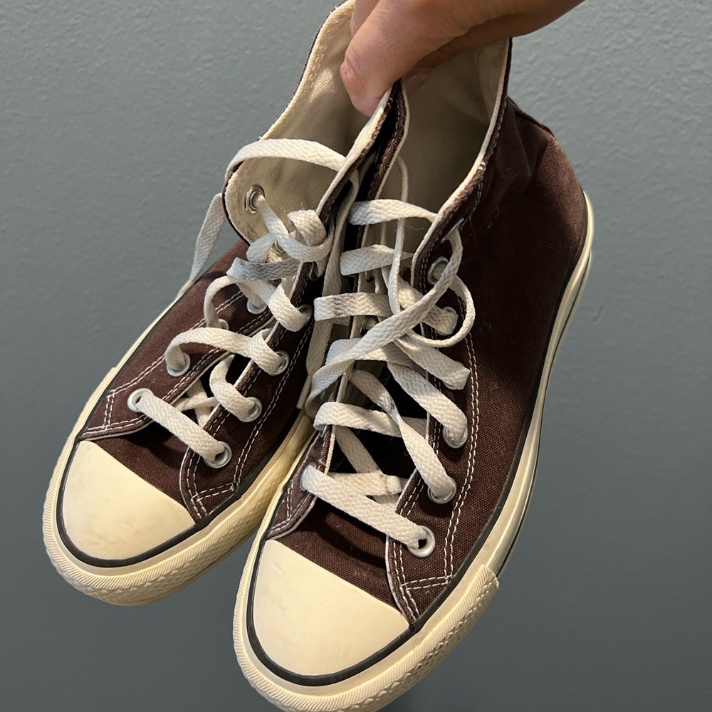 Converse Platform High-Top Sneakers in Brown! Size 6.5
